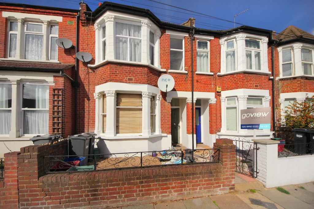 Property photo 1 of 13
