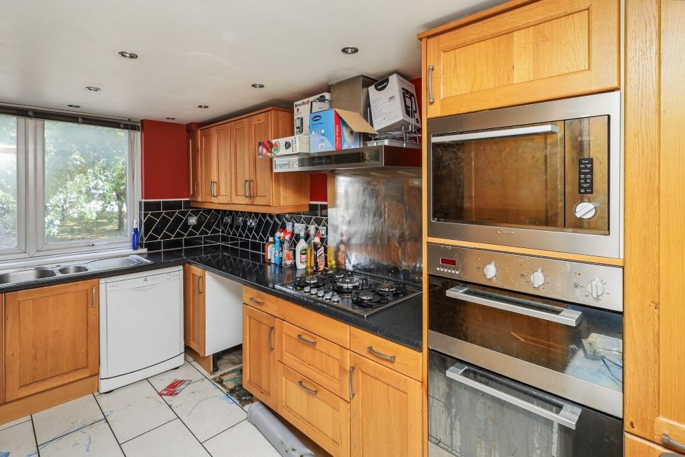 Property photo 3 of 15