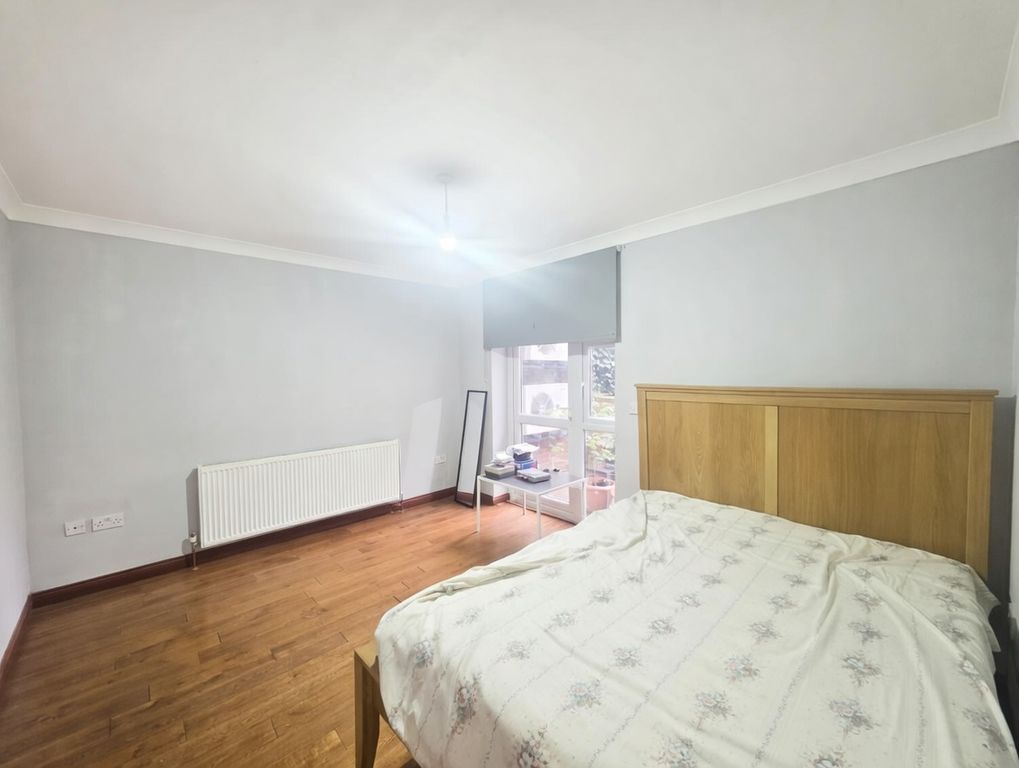 Property photo 3 of 5 Photo 3