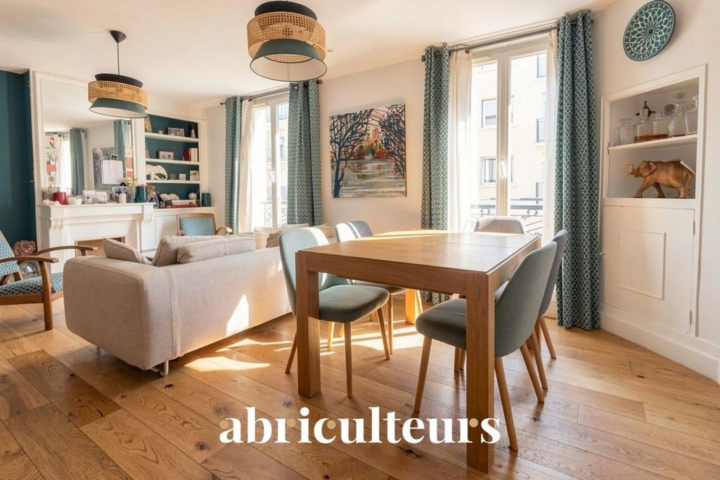 Property photo 1 of 14 4-Room Apartment, 2 Bedrooms – 83 m² – Batignolles / Rue Des Dames – Paris 17th