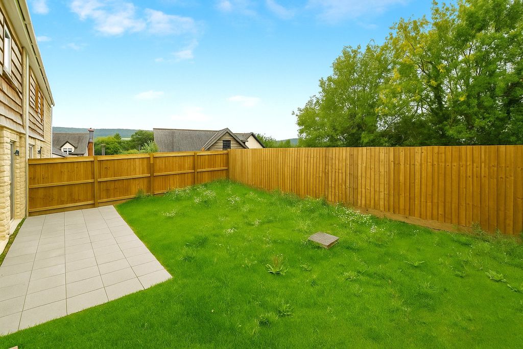 Property photo 3 of 14 Picture No. 19