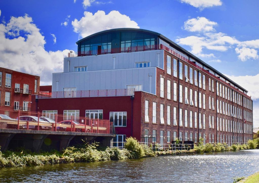 Property photo 1 of 1 Tobacco Wharf Exterior 2023.Jpg