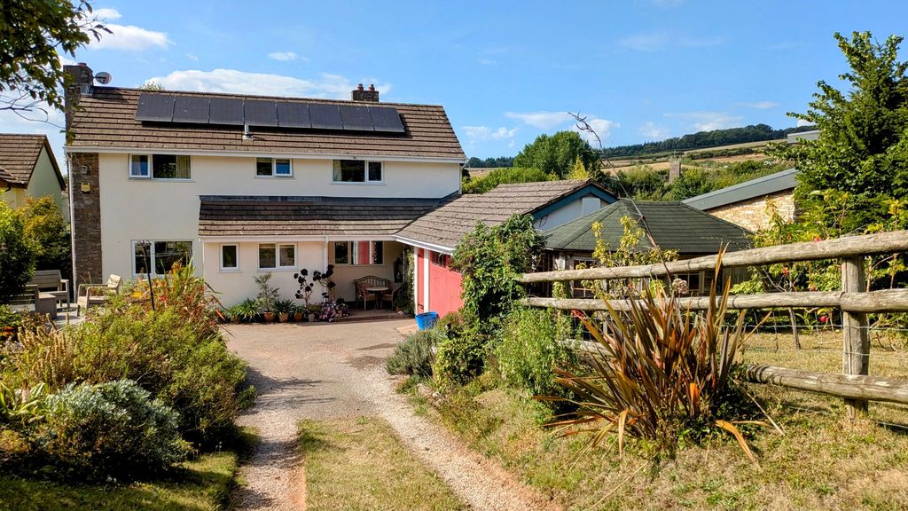 Property photo 1 of 30