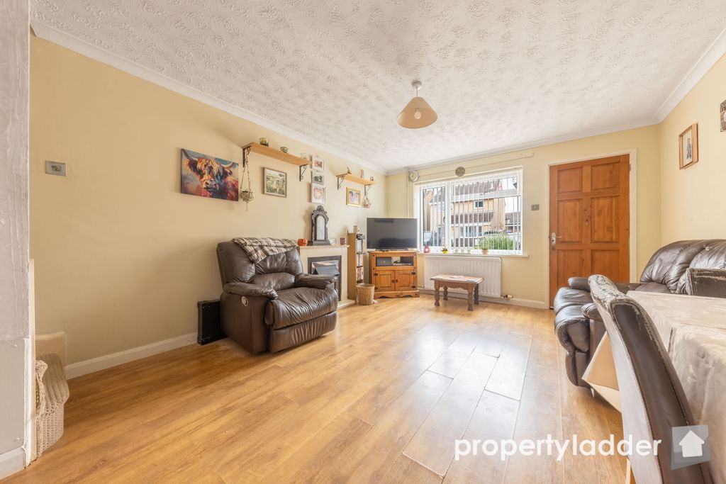 Property photo 2 of 13 Pl-6