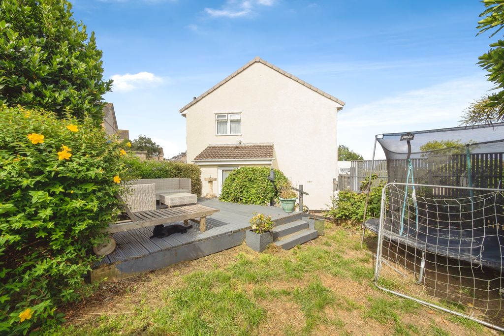 Property photo 2 of 19