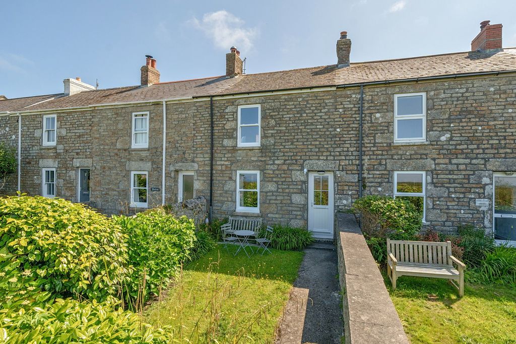 Property photo 1 of 25