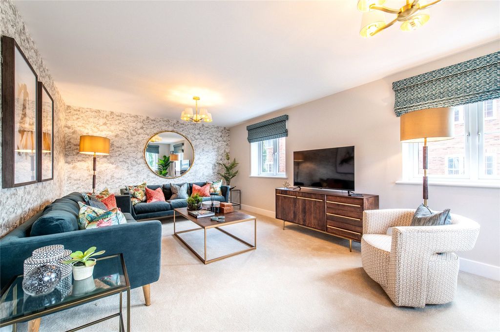 Property photo 2 of 17 Heaverham Living