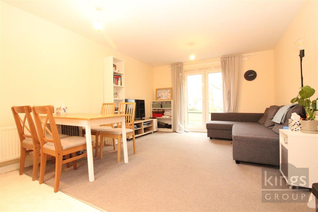 Property photo 3 of 8