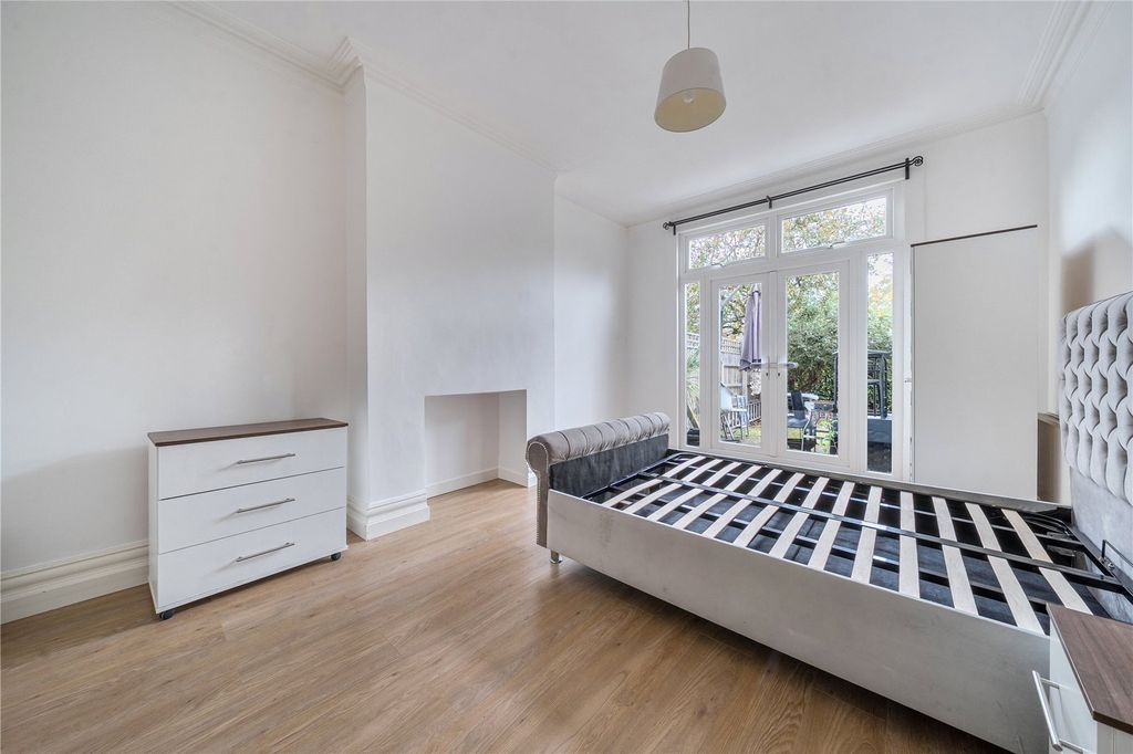 Property photo 3 of 12 Picture No. 04