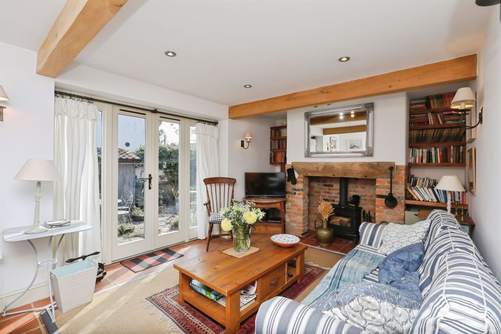 Property photo 2 of 17