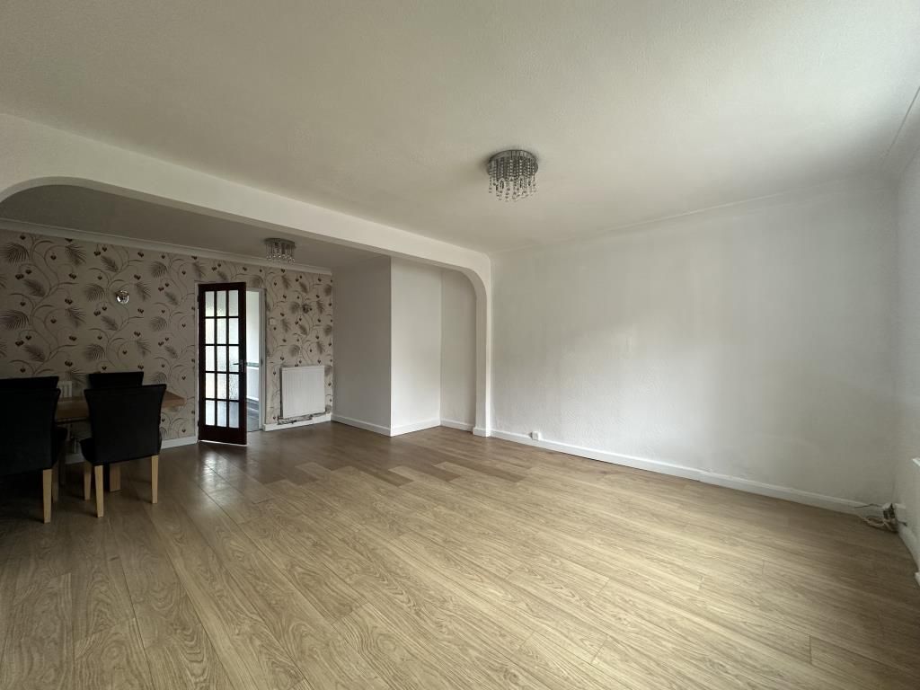 Property photo 2 of 4 Reception