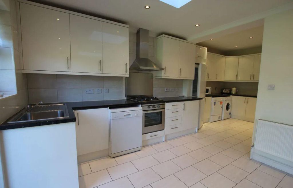 Property photo 3 of 3 795d9096-A5Fe-49d5-B9Ab-c24Acc935564.Jpg