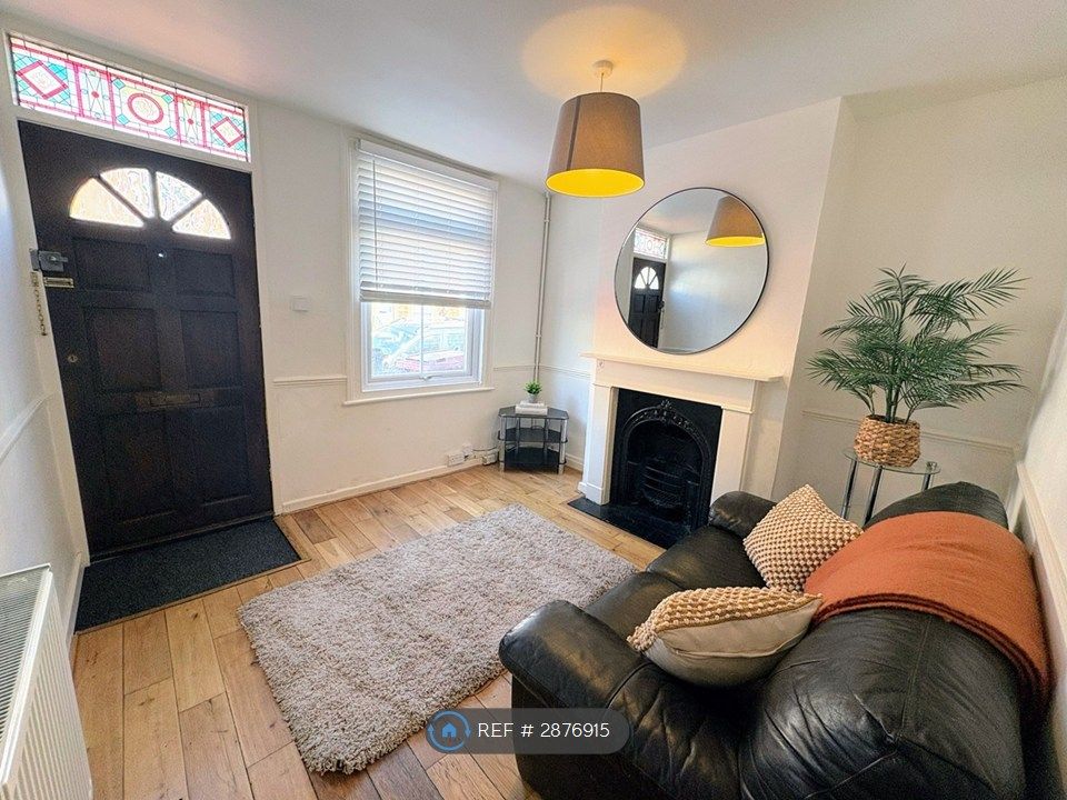 Property photo 3 of 20