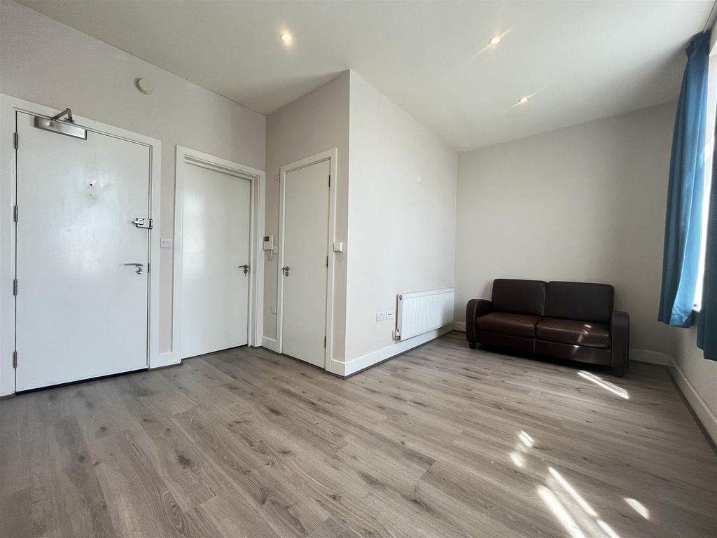 Property photo 3 of 8 Img_4271.Jpg