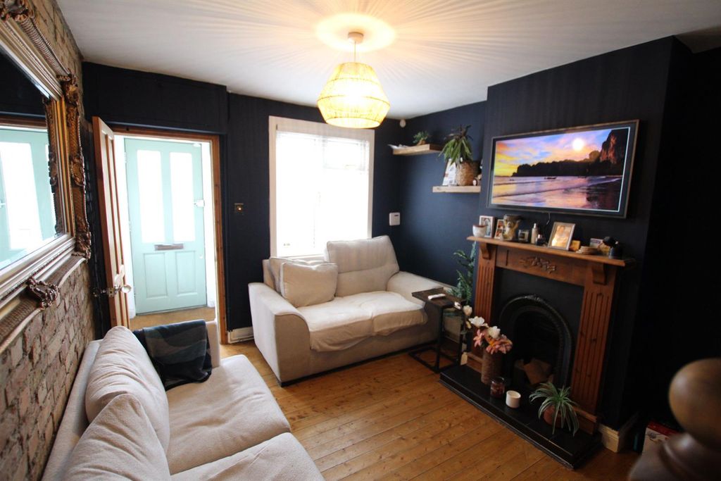Property photo 3 of 9 Rec A.Jpeg