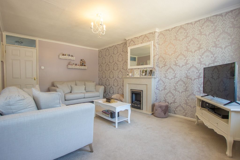 Property photo 3 of 29 5176626
