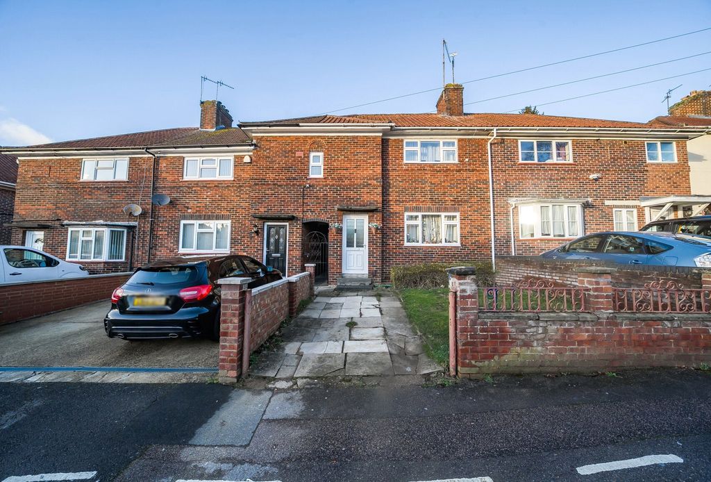 Property photo 1 of 8 Picture No. 81
