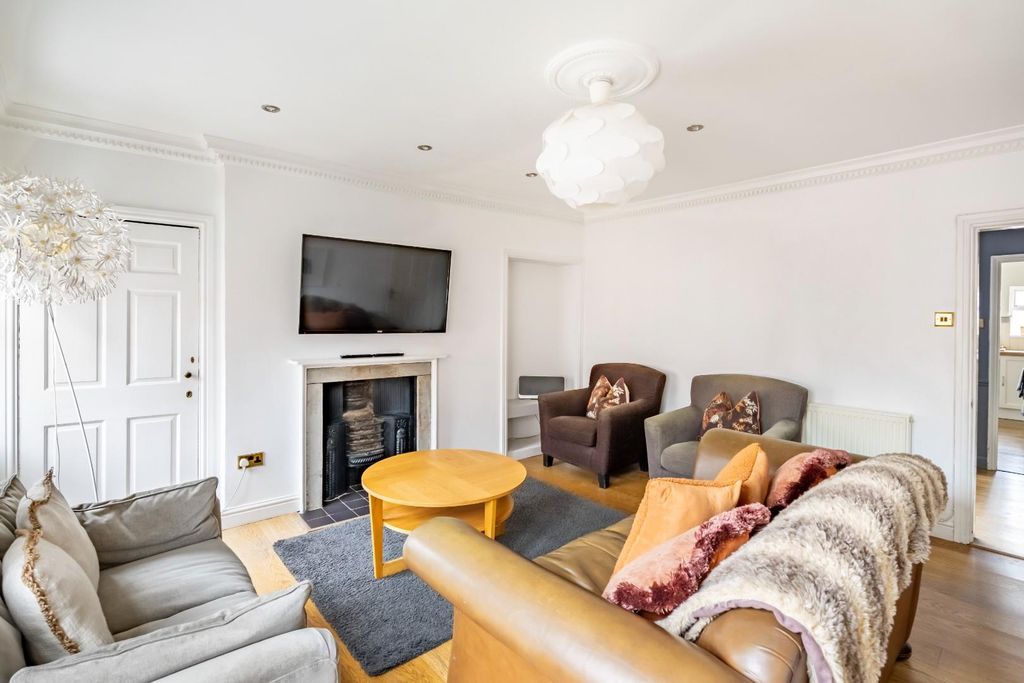 Property photo 3 of 22 17Bs-16.Jpg