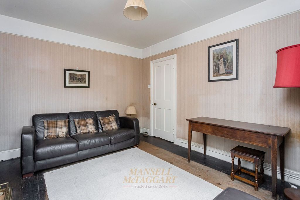 Property photo 3 of 24