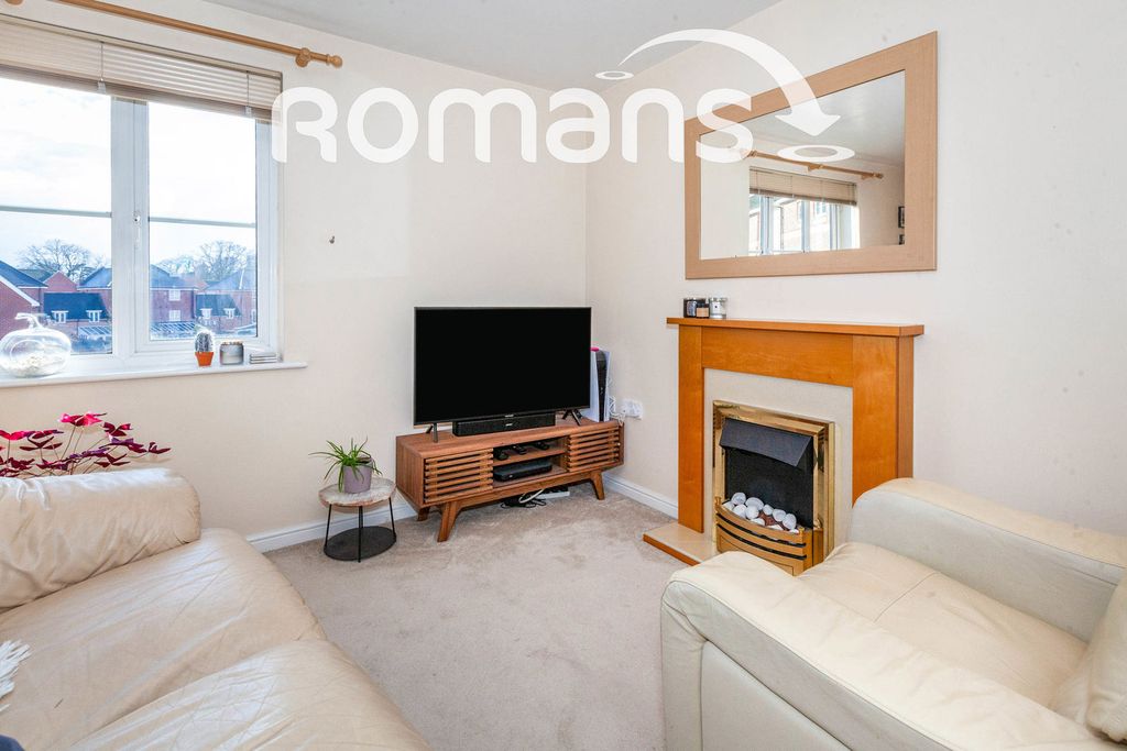 Property photo 2 of 10 Photo