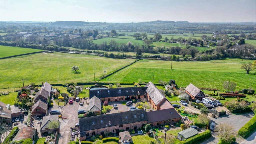 Property photo 1 of 21