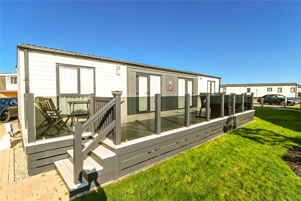 Property photo 1 of 15 Picture No. 18