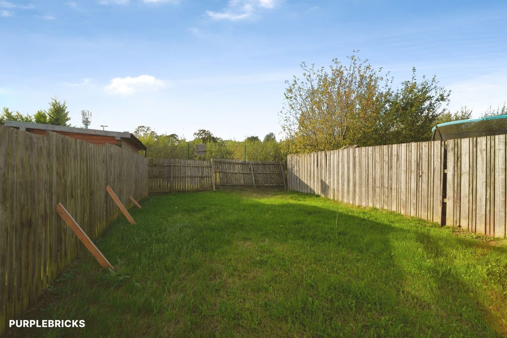 Property photo 2 of 25