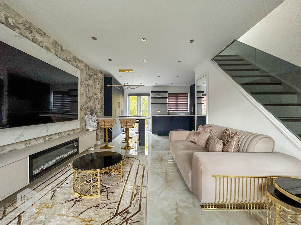 Property photo 3 of 13 Picture No. 12