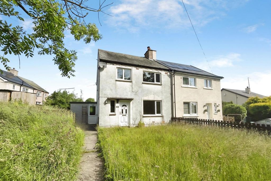 Property photo 1 of 13 Outside