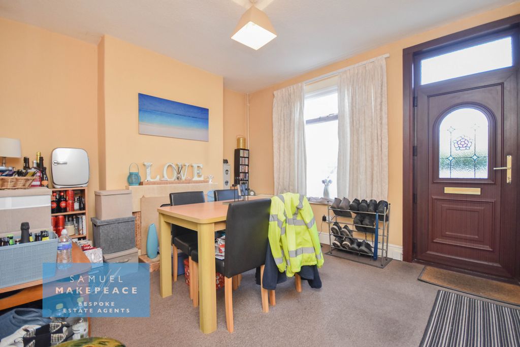 Property photo 3 of 12 Gallery