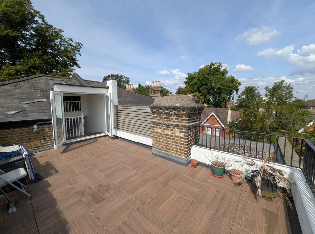Property photo 2 of 13 Photo 1