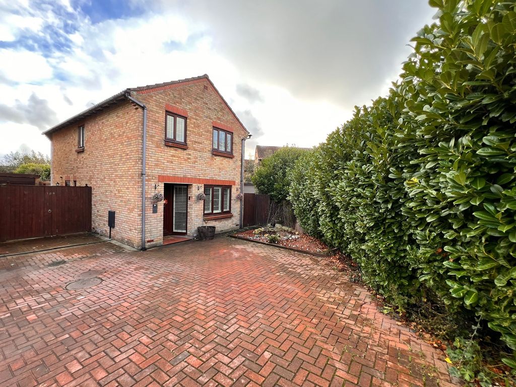 Property photo 1 of 25