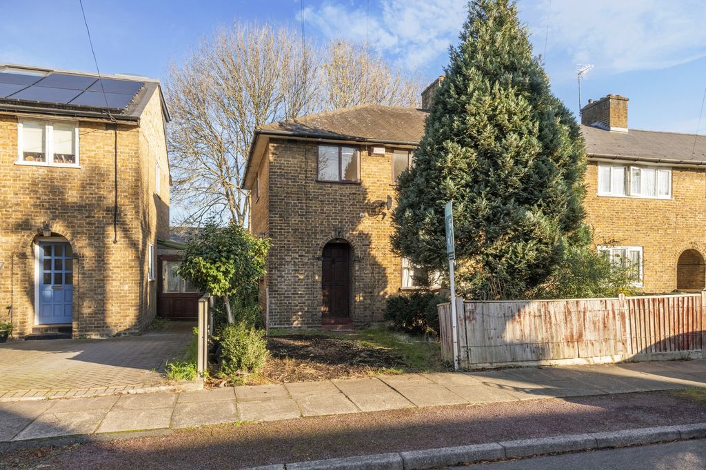 Property photo 1 of 9