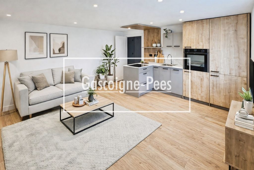 Property photo 1 of 5