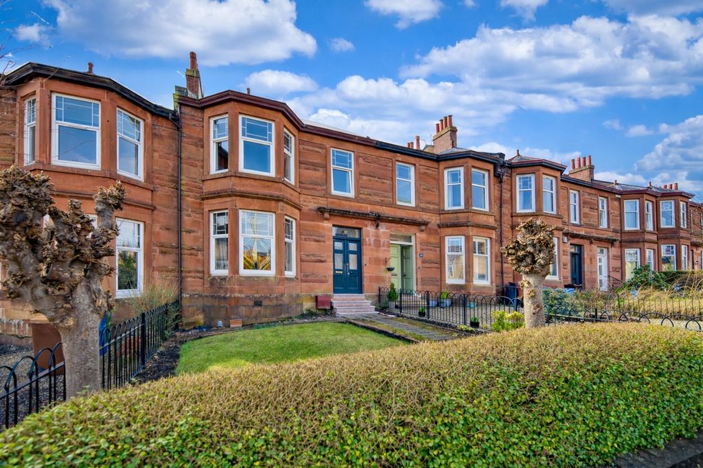 Property photo 1 of 28