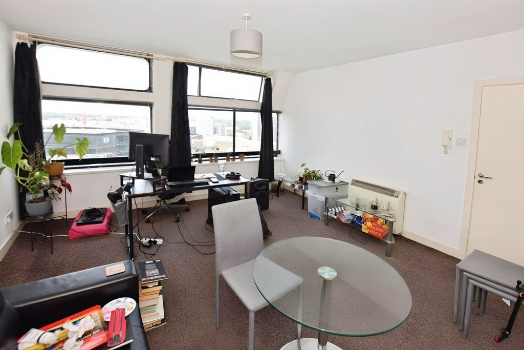 Property photo 3 of 13 Picture No. 23