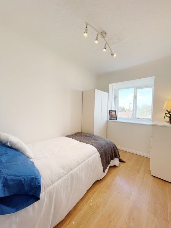 Property photo 2 of 3