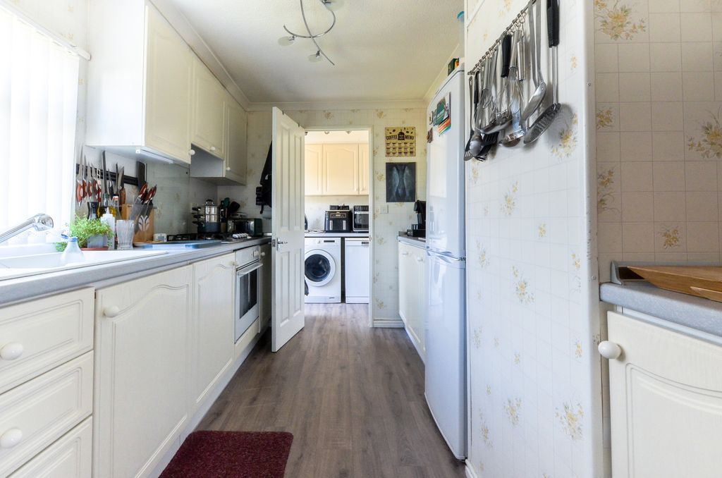 Property photo 3 of 16