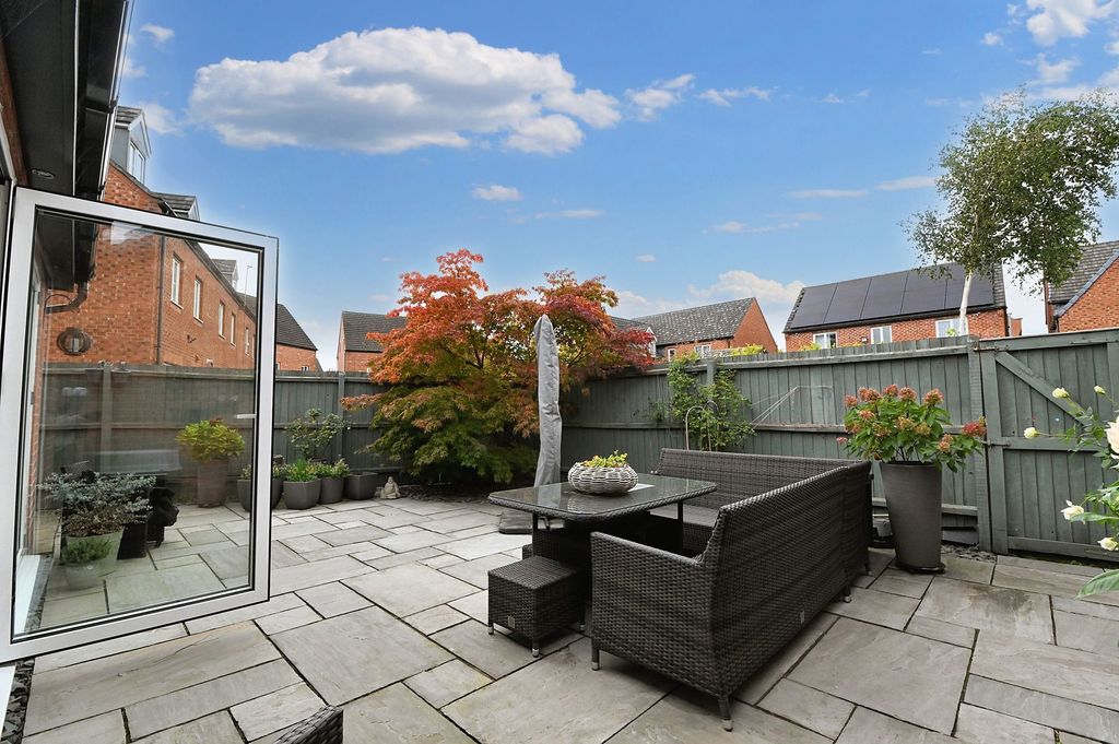 Property photo 3 of 31