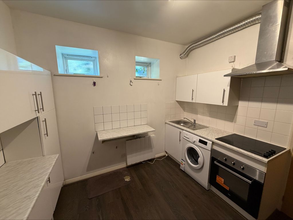 Property photo 3 of 9 Image