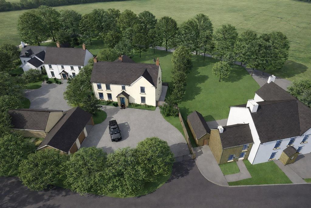 Property photo 2 of 11 Aerial01_52_22 Pm.Png