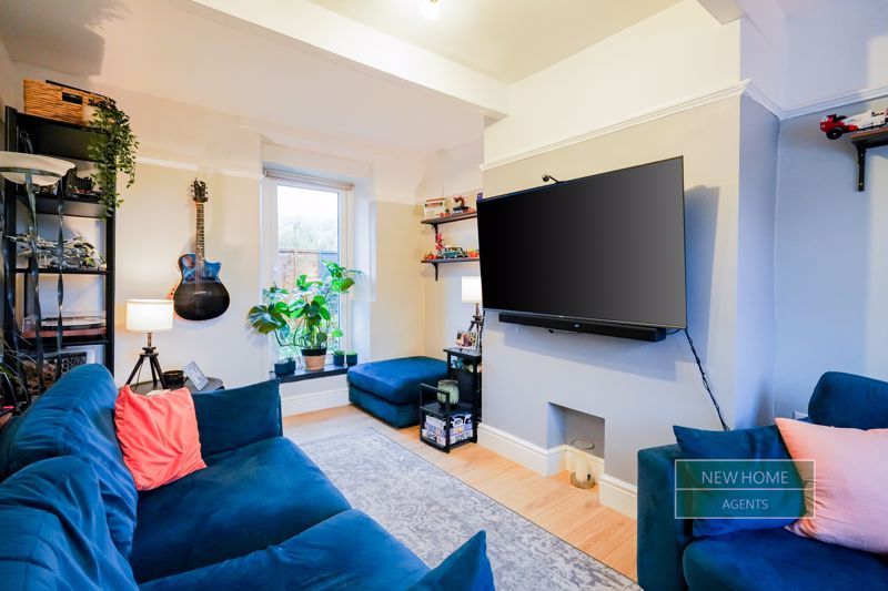 Property photo 2 of 14 Photo 4