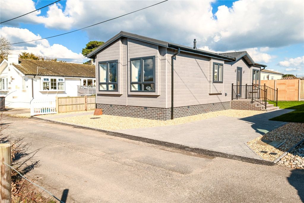 Property photo 1 of 15 Picture No. 23