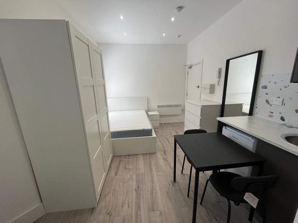 Property photo 2 of 5