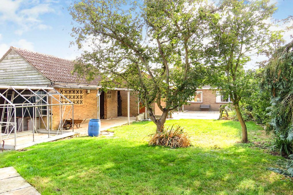 Property photo 2 of 15