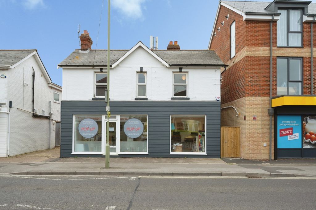 Property photo 1 of 19 Pbox-Img.Jpg