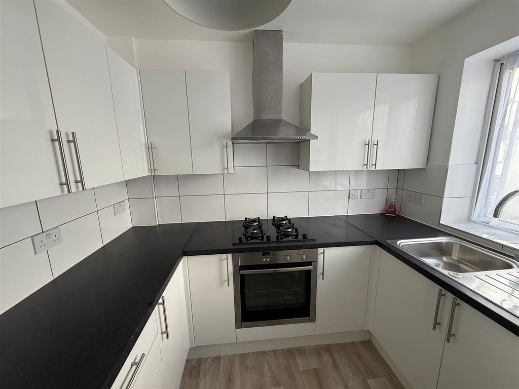 Property photo 2 of 6 3.Jpg