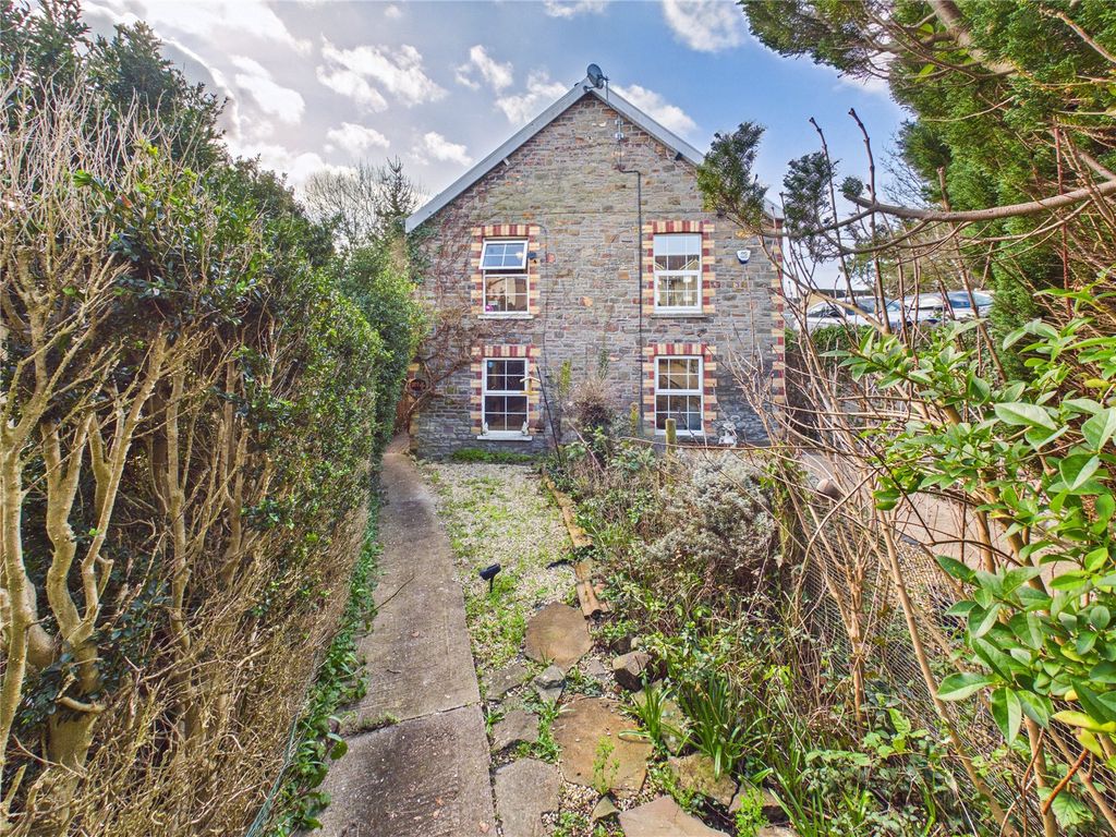 Property photo 1 of 17 Picture No. 13