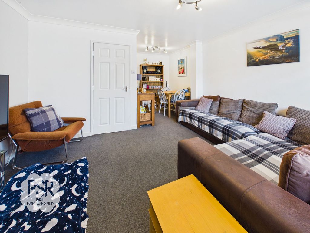 Property photo 2 of 23