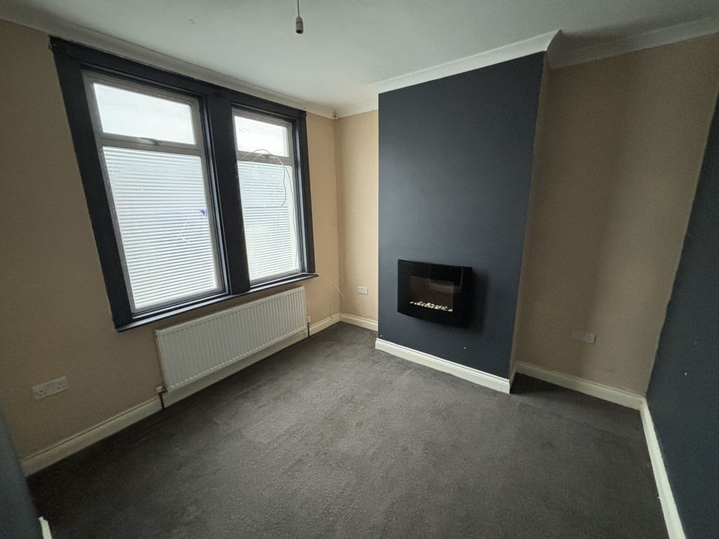 Property photo 2 of 9 Photo 2